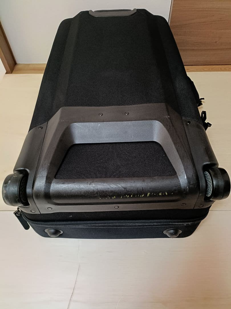 NIKE キャリーバッグ　キャリーケース 大容量 スニーカー柄