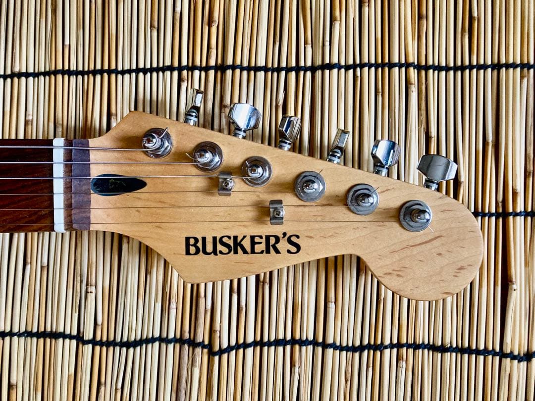 ☆値下決断　☆美品　改造して新機能追加　BUSKERS ST