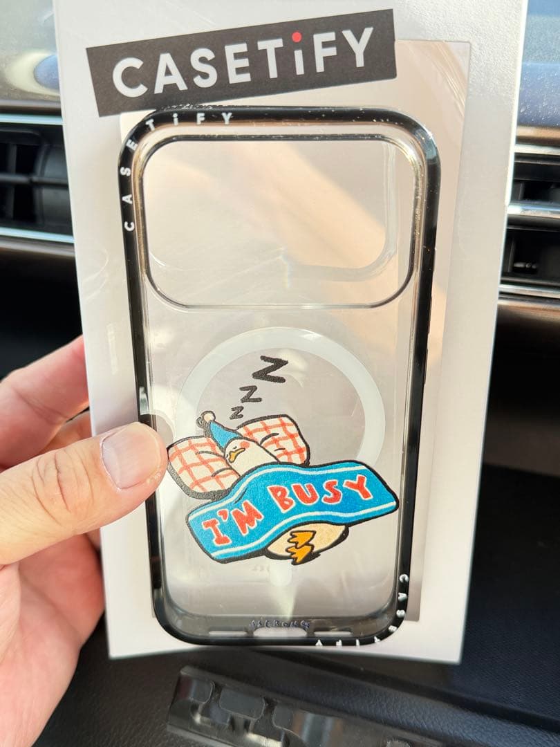 CASETiFY I'm Busy iPhoneケース17プロ