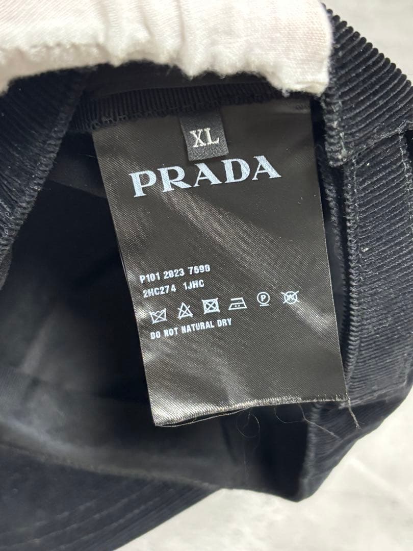 プラダ PRADA　トライアングル ロゴ プレート　コーデュロイ　キャップ
