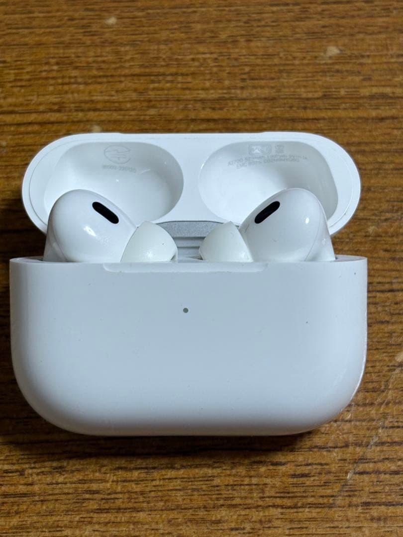 AirPods Pro 第2世代 Lightning A2698