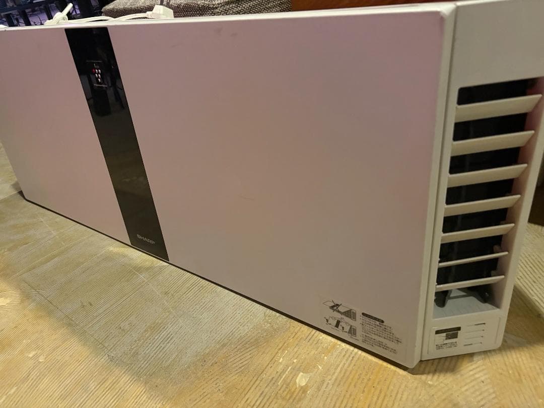 SHARP 空気清浄機　FU-M1000-W ①