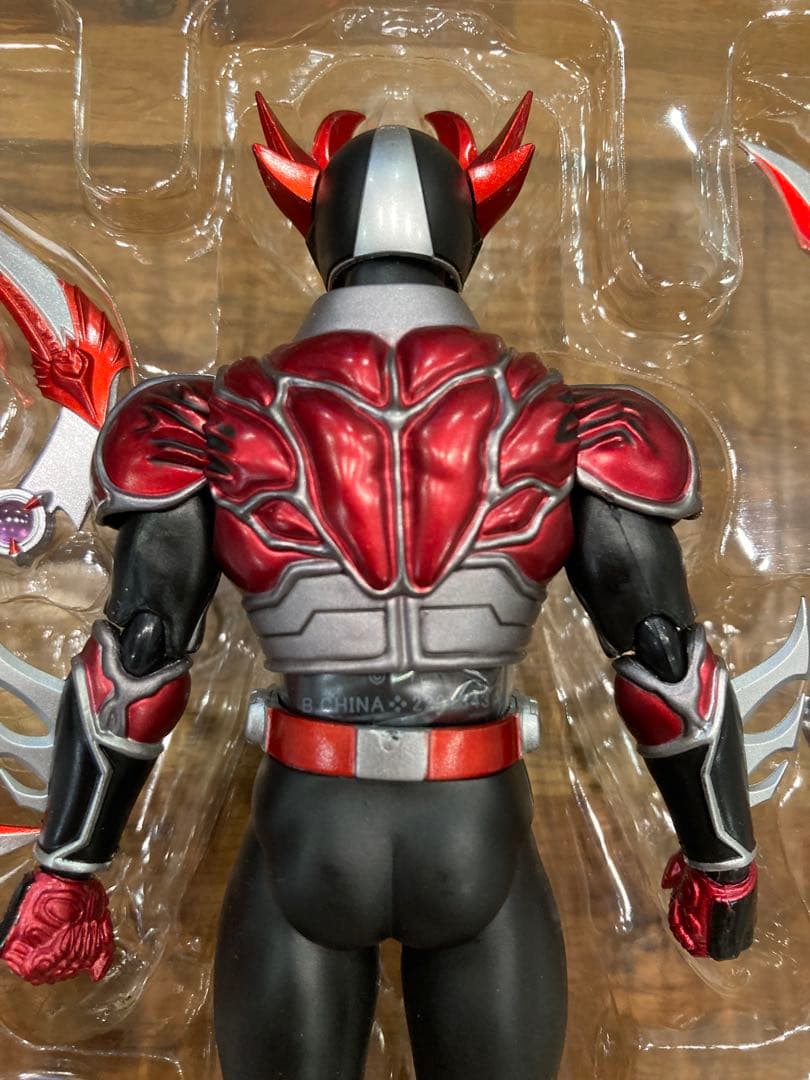 s.h.Figuarts仮面ライダーアギト　バーニングフォーム