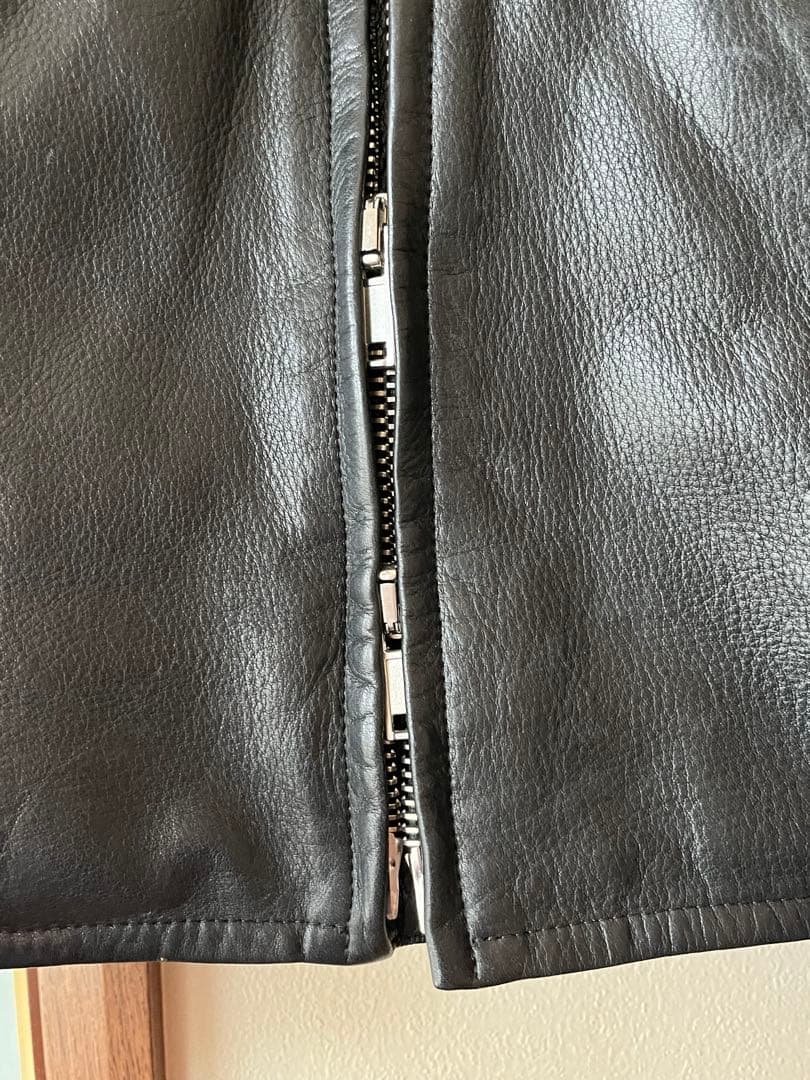 リチュウムオム　シングルライダース 美品　専用ハンガー付き