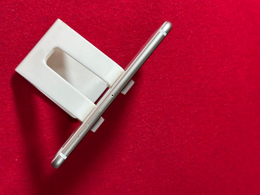 【5337】iPhone SE3第3世代スターライト 128GB simフリー