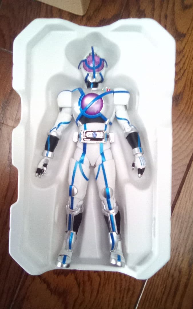 真骨彫製法　仮面ライダーサイガ　フィギュアーツ　S.H.Figuarts