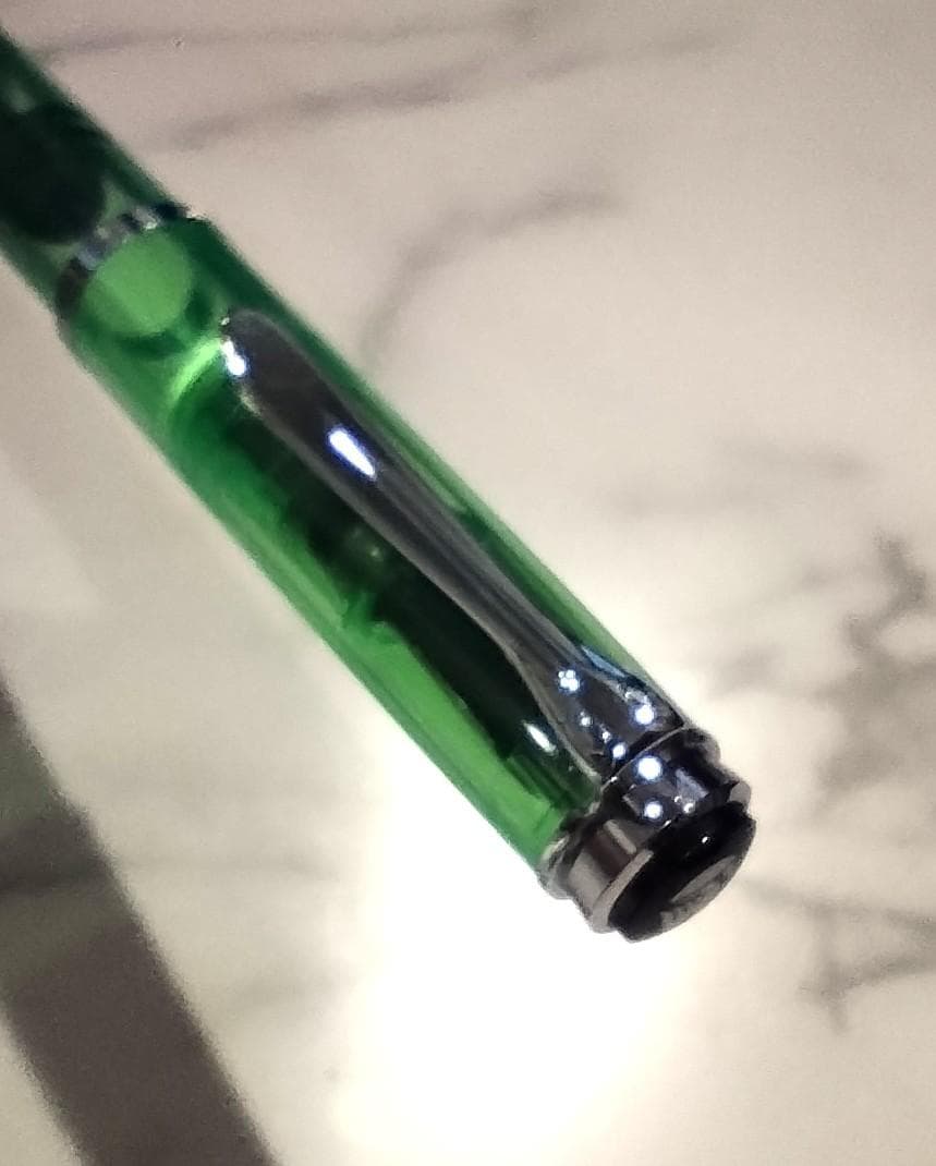 新品特別生産品Pelikan M205 Duo Shiny Green (BB)