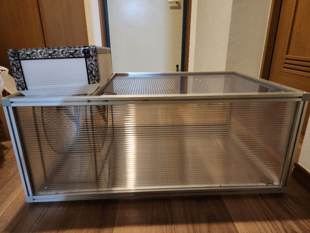 ち*。様 美品 爬虫類 小動物 飼育ケージ 75cm 扉で開け閉め便利 ホイール