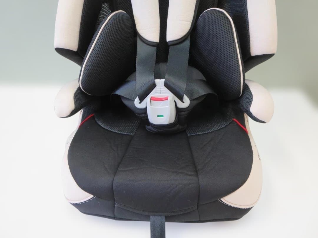 ももコンビ　ジュニアシート　ジョイトリップEG　GA ブラックメッシュ　①