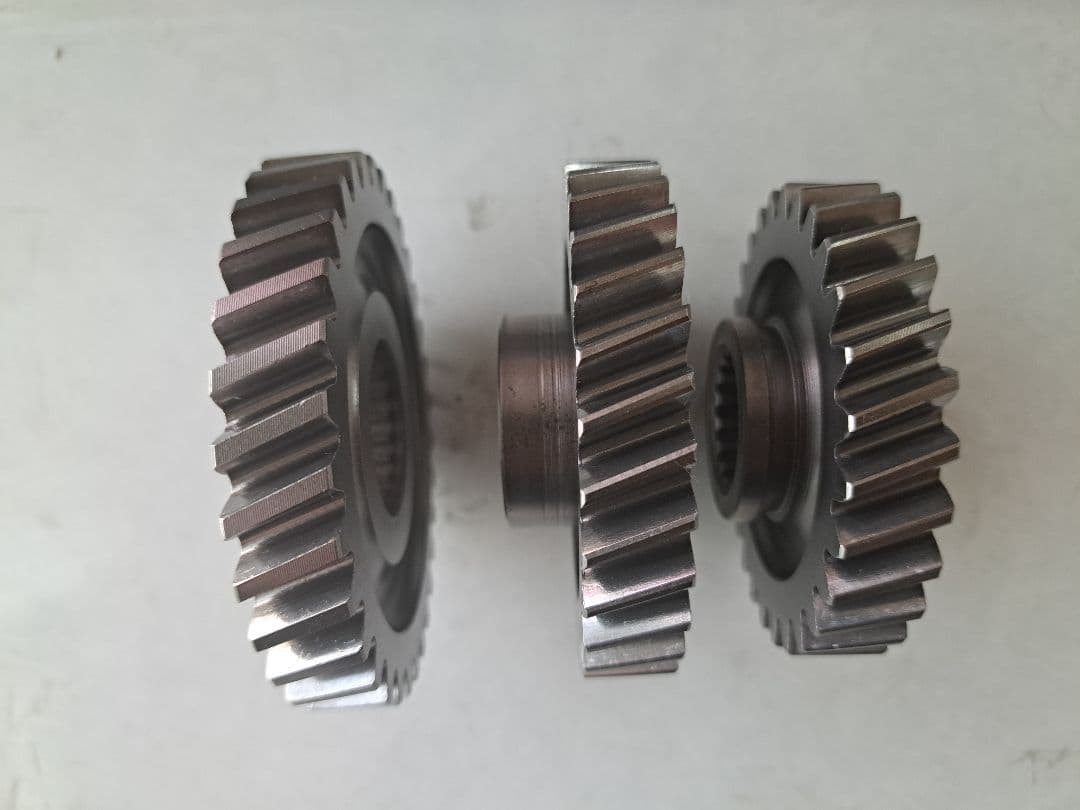 TRDクロスミッション C56•C52用タイプB中古② テスト予選307Km使用