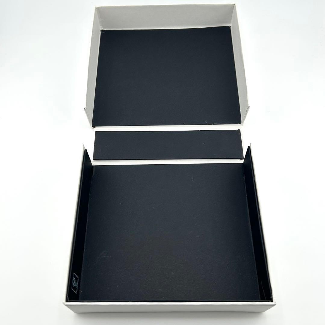 ✨未使用級・箱保存袋付き✨　LOEWE ロエベ　ブローチ　アナグラム　ゴールド