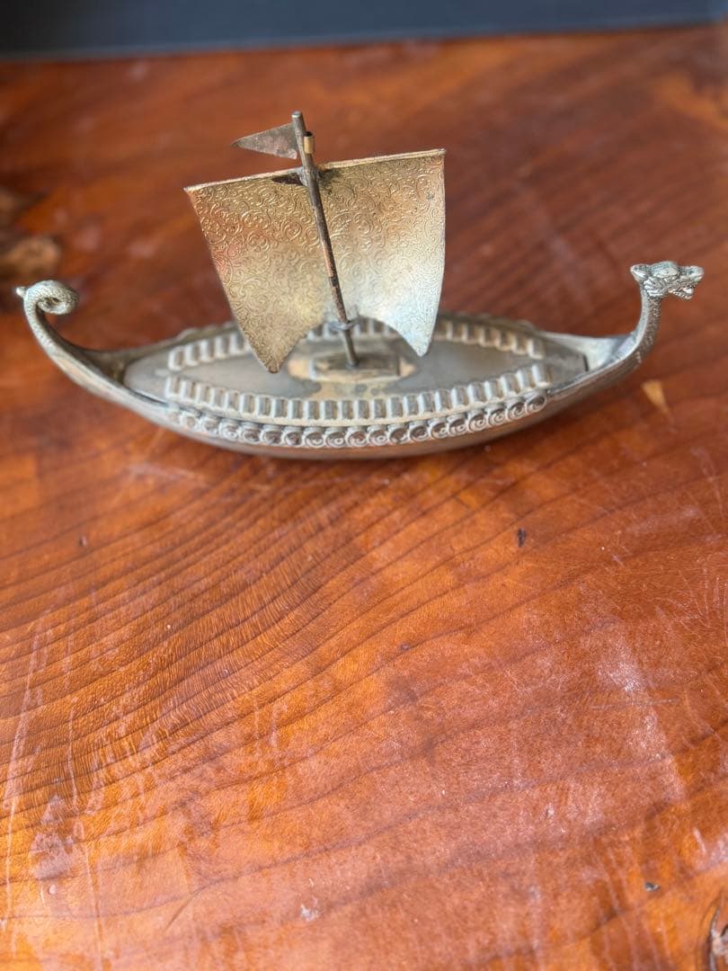 【アンティーク】ノルウェー・バイキング船 金属製の小物入れ