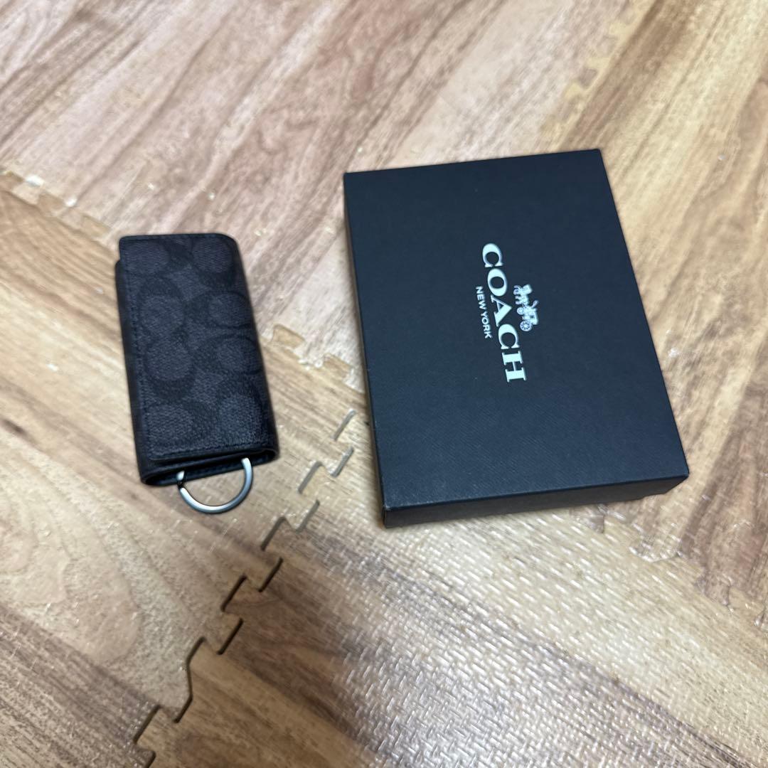 〝完全未使用〟COACH ベルトリング付きキーケース