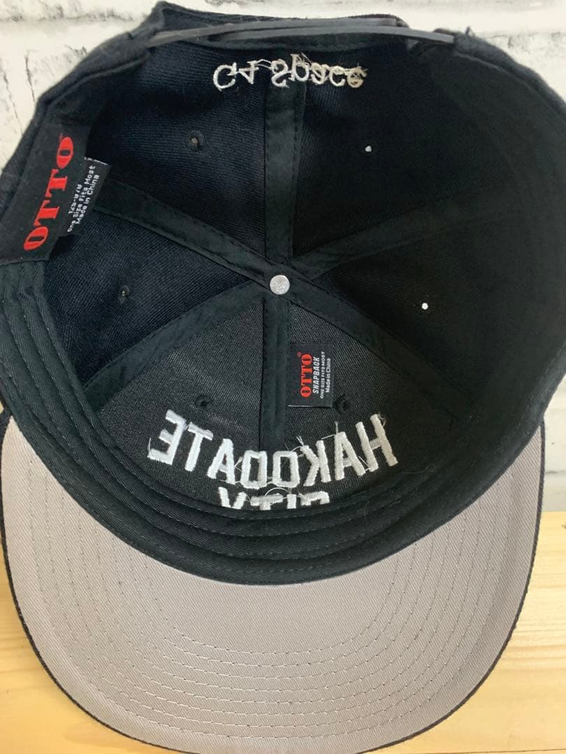 GLAY 函館G4スペース　　函館限定キャップ黒 特別非売品プレゼント付き