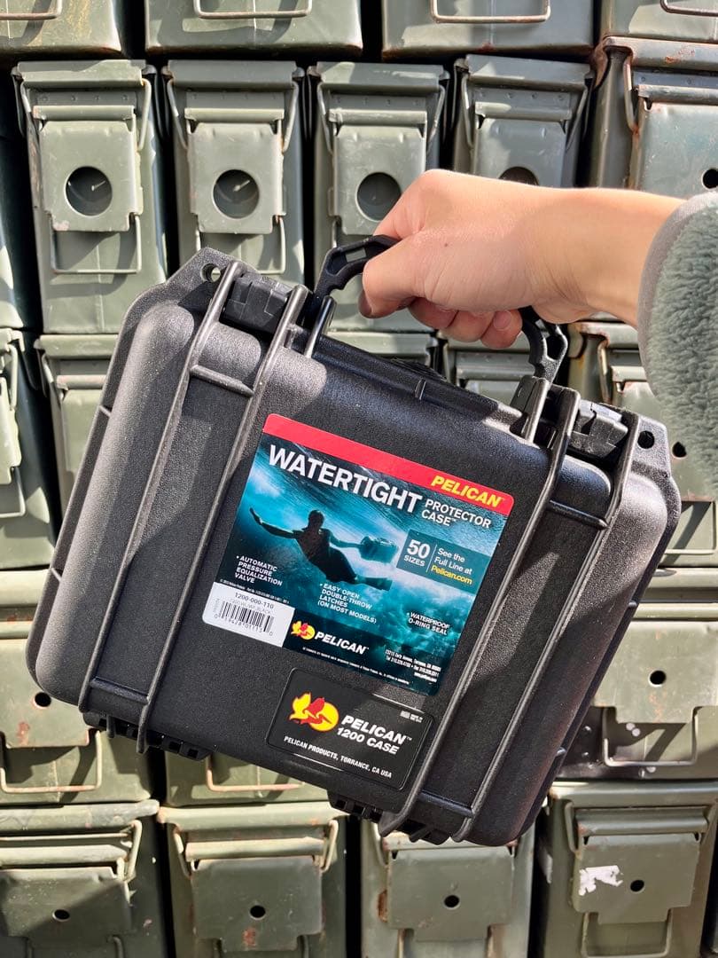 米軍放出未使用品 PELICAN ペリカン1200 ハードケースブラック防水防塵