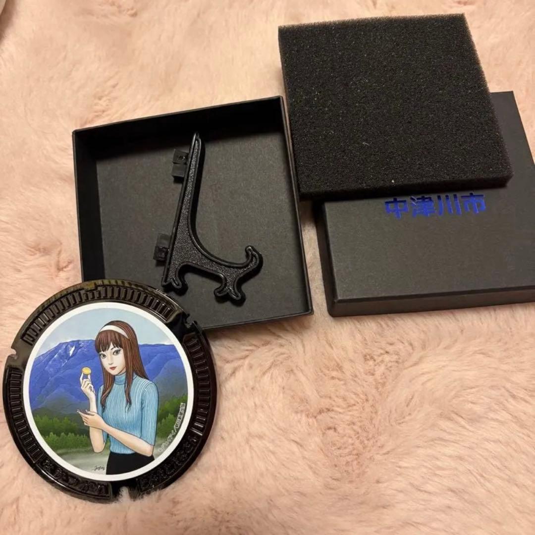 富江　ミニチュアマンホール　台座付き　伊藤潤二 中津川市