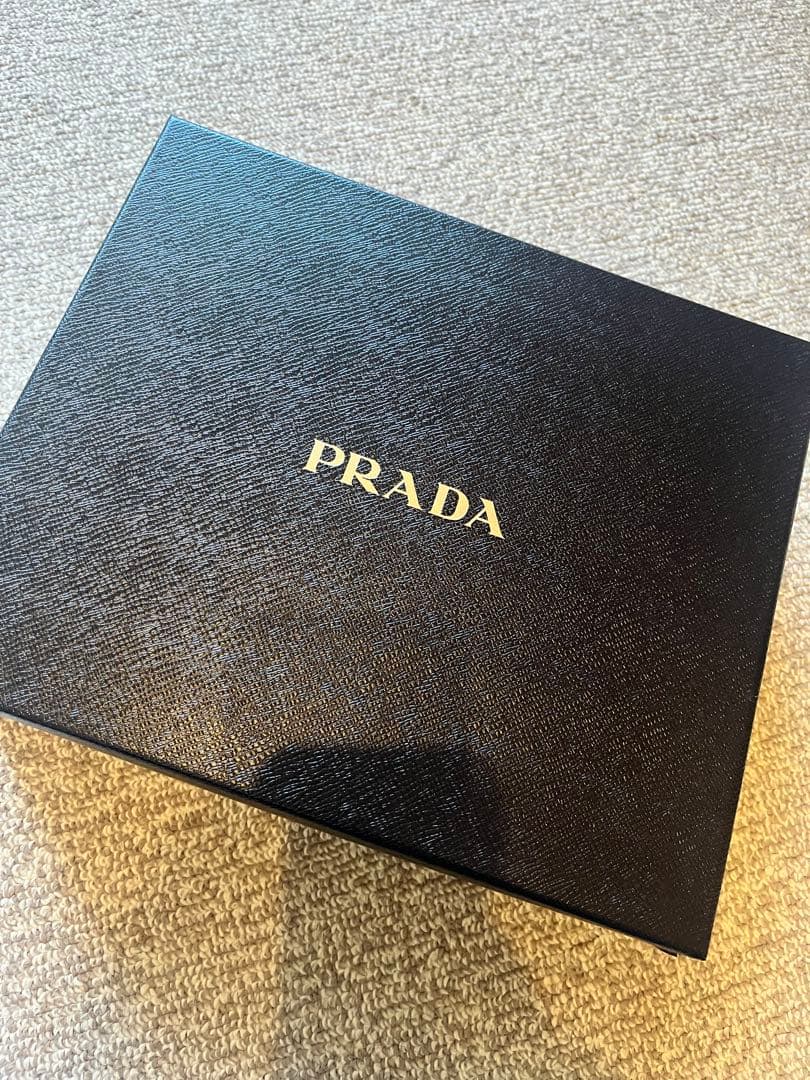 プラダ　犬　パファー ドッグコート Mサイズ　ネイビー