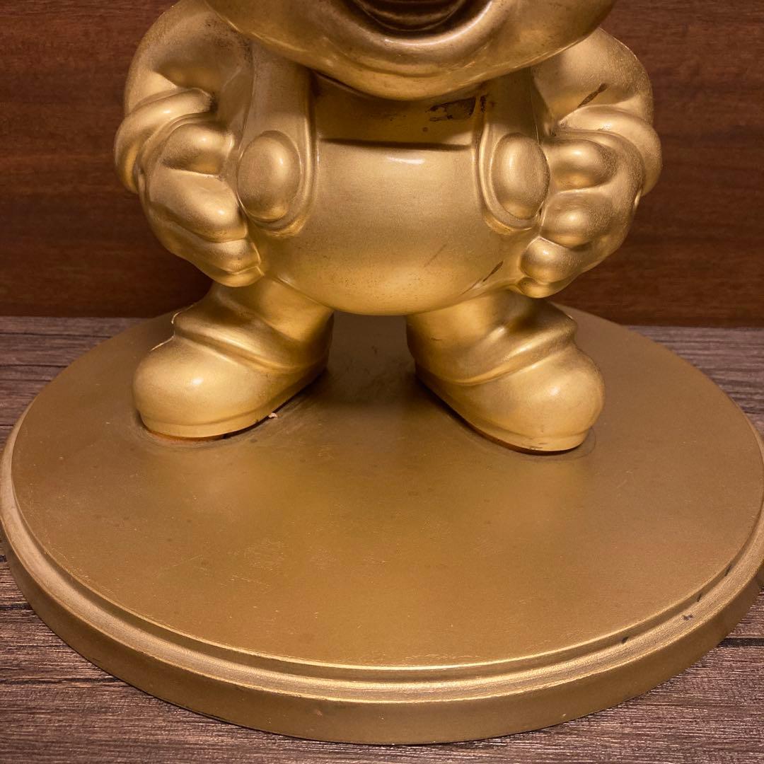 任天堂ゴールドマリオ　台座あり