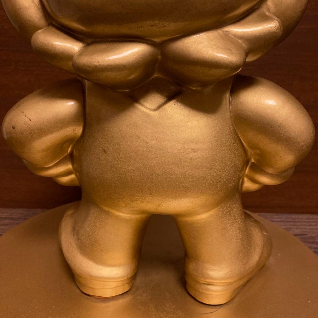 任天堂ゴールドマリオ　台座あり