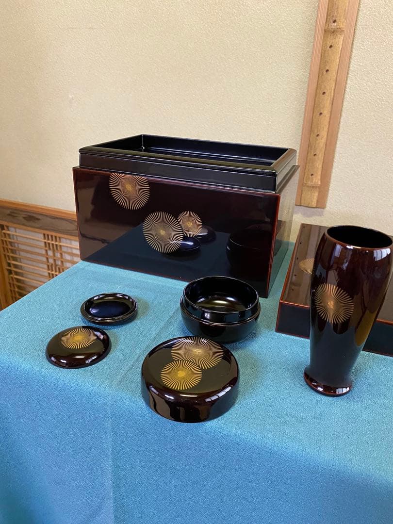 茶道具/茶箱 唐松蒔絵 利休茶箱 溜真塗り 唐松紋 3点セット 工芸品 美品