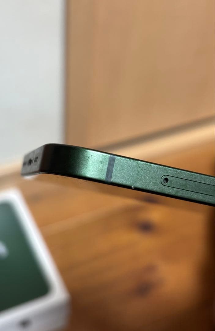 Apple iPhone 13 グリーン