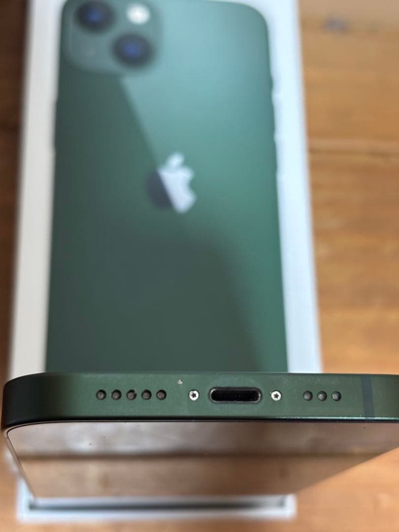 Apple iPhone 13 グリーン
