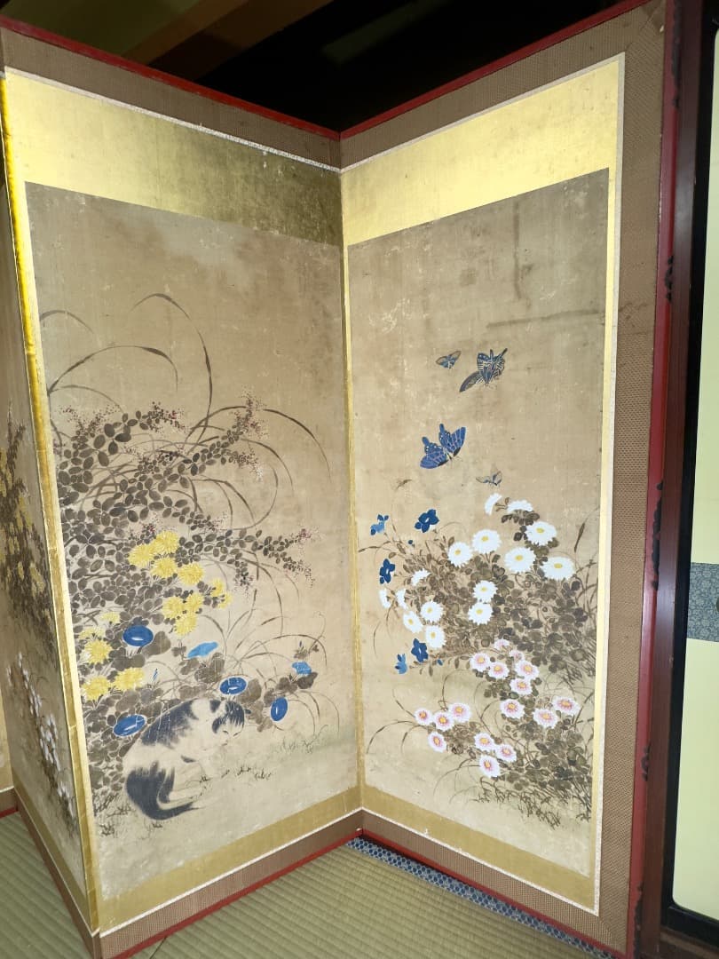 明治後期 六曲 一 双屏風 金沢金箔 猫犬絵