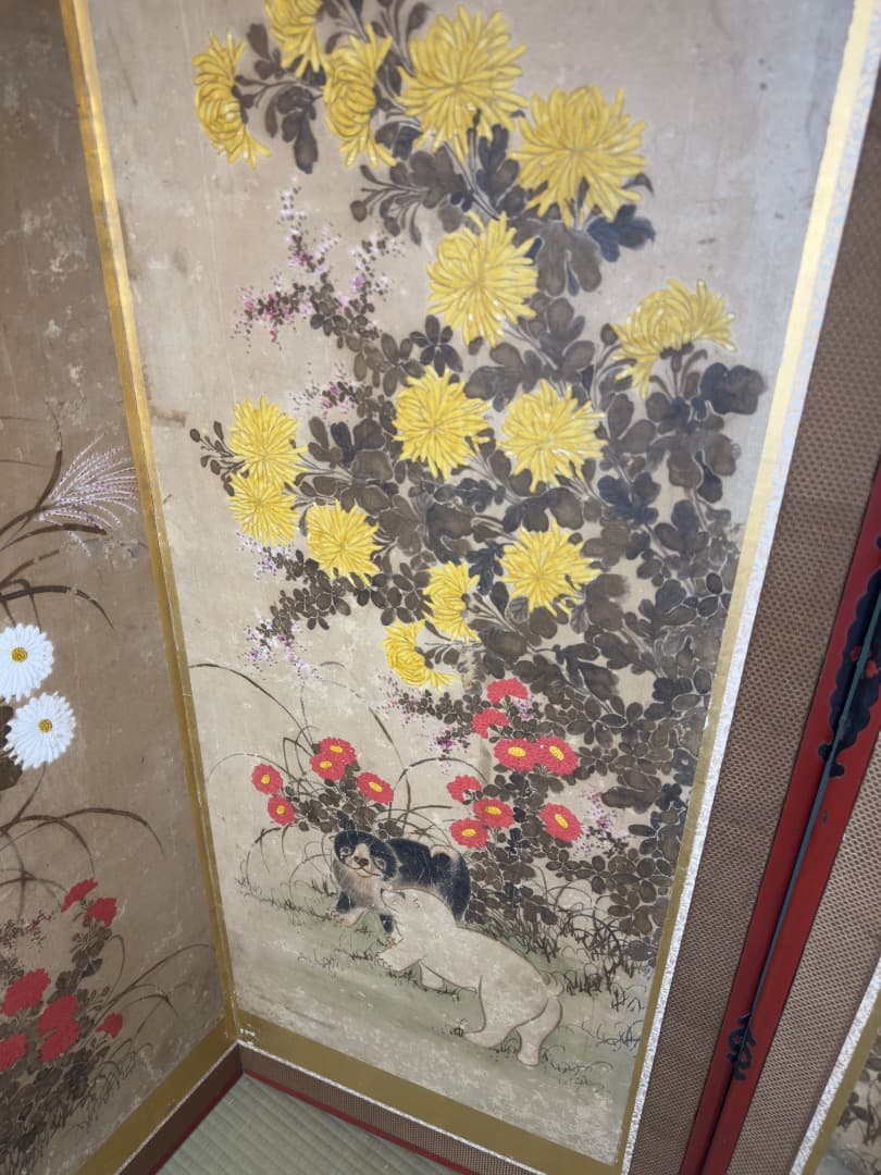 明治後期 六曲 一 双屏風 金沢金箔 猫犬絵
