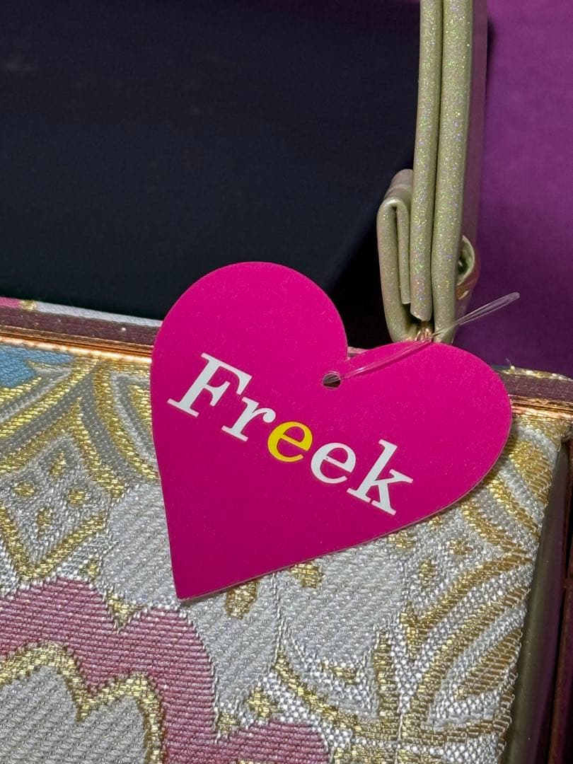 新品未使用品　Freek　和装草履＆バッグ　ゴールド系　花柄　フリーサイズ