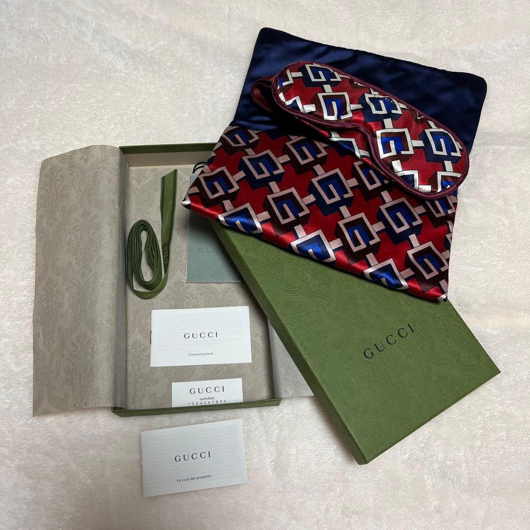 GUCCIグッチ　ジオメトリックG アイマスク　ポーチ付き新品未使用品