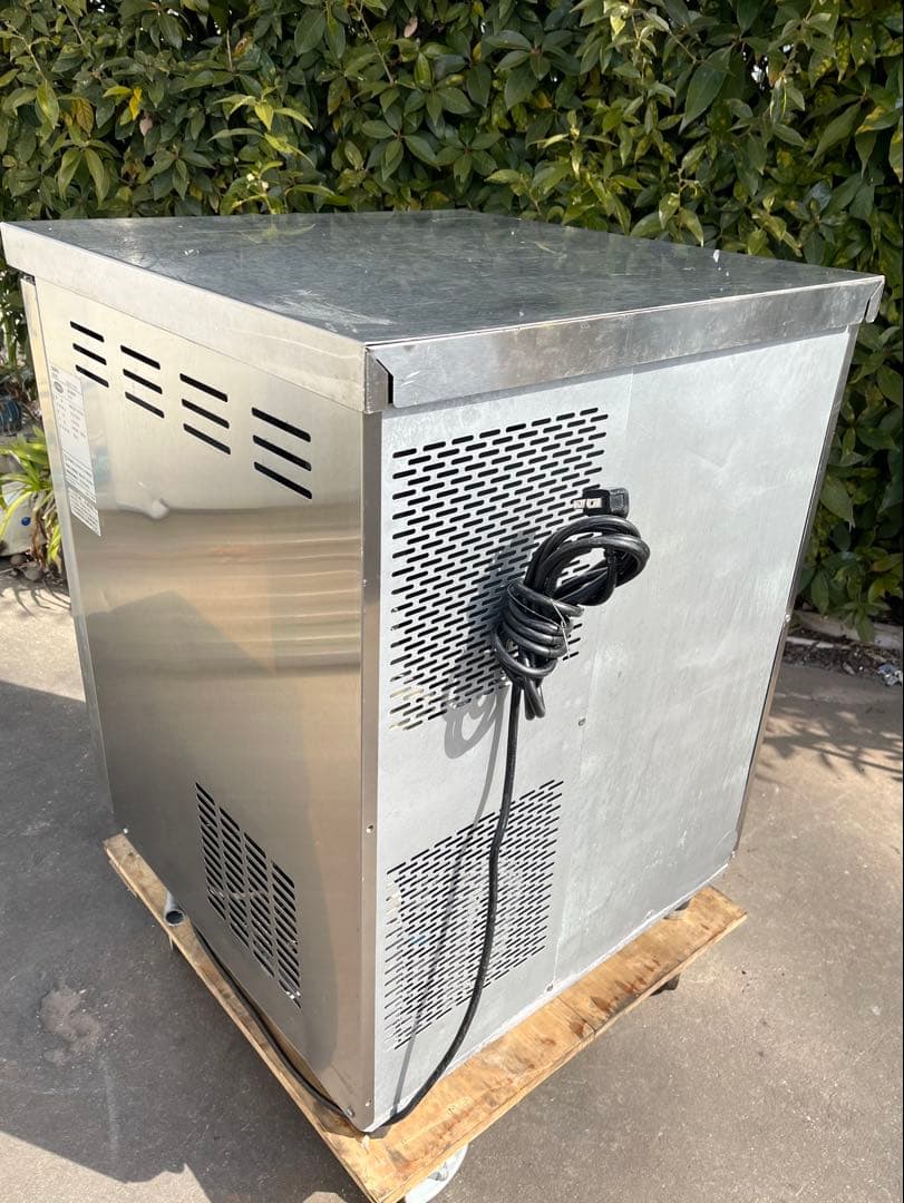 激 サンヨー 業務用チップアイス製氷機　チップアイスメーカー 2008年