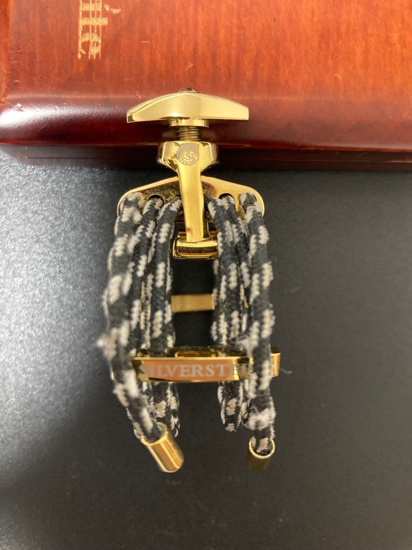 P*h様 シルバースタイン第五世代　クアトロゴールド