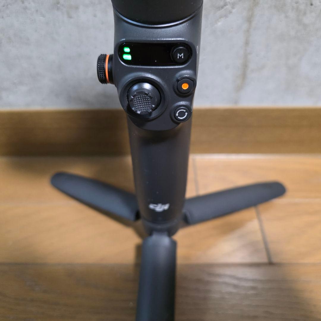 DJI Osmo Mobile 6 スマートフォン用ジンバル　3軸スタビライザー