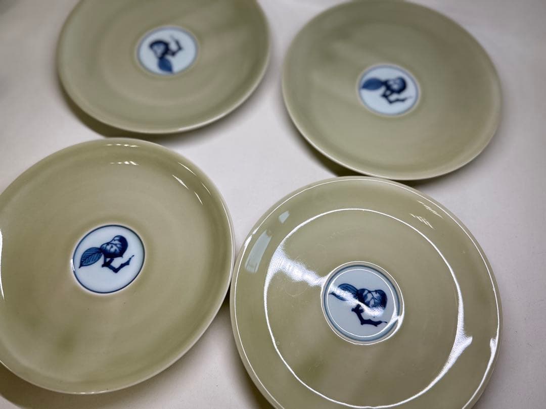 N 源右衛門 ティーカップ＆ソーサー4客陶芸家 青磁木の葉図 有田焼窯