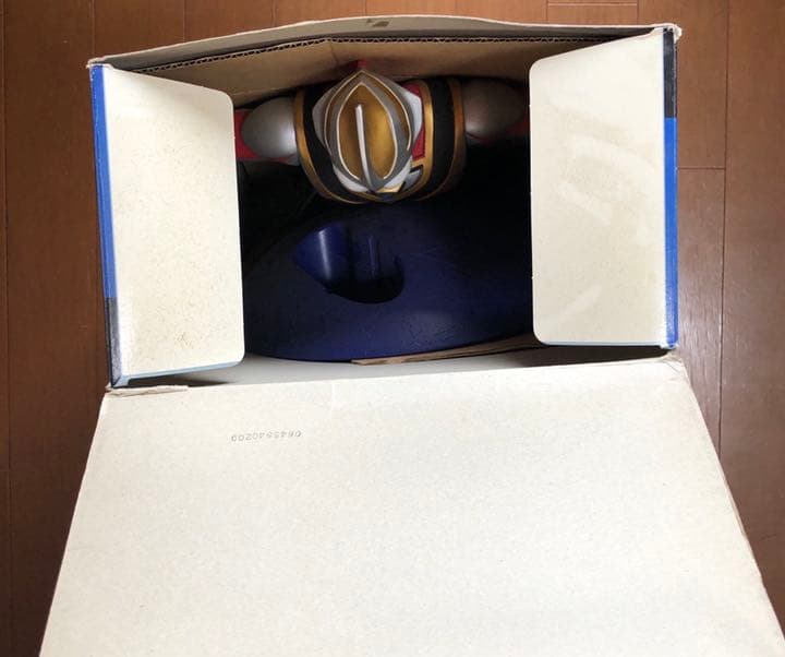 京本コレクション　ウルトラマンガイア　サイン入り