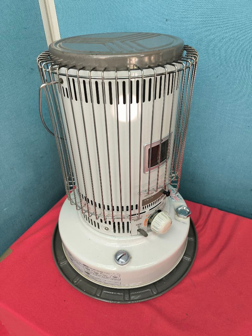 美品　トヨトミ　対流型石油ストーブ　24畳まで　KS-67H