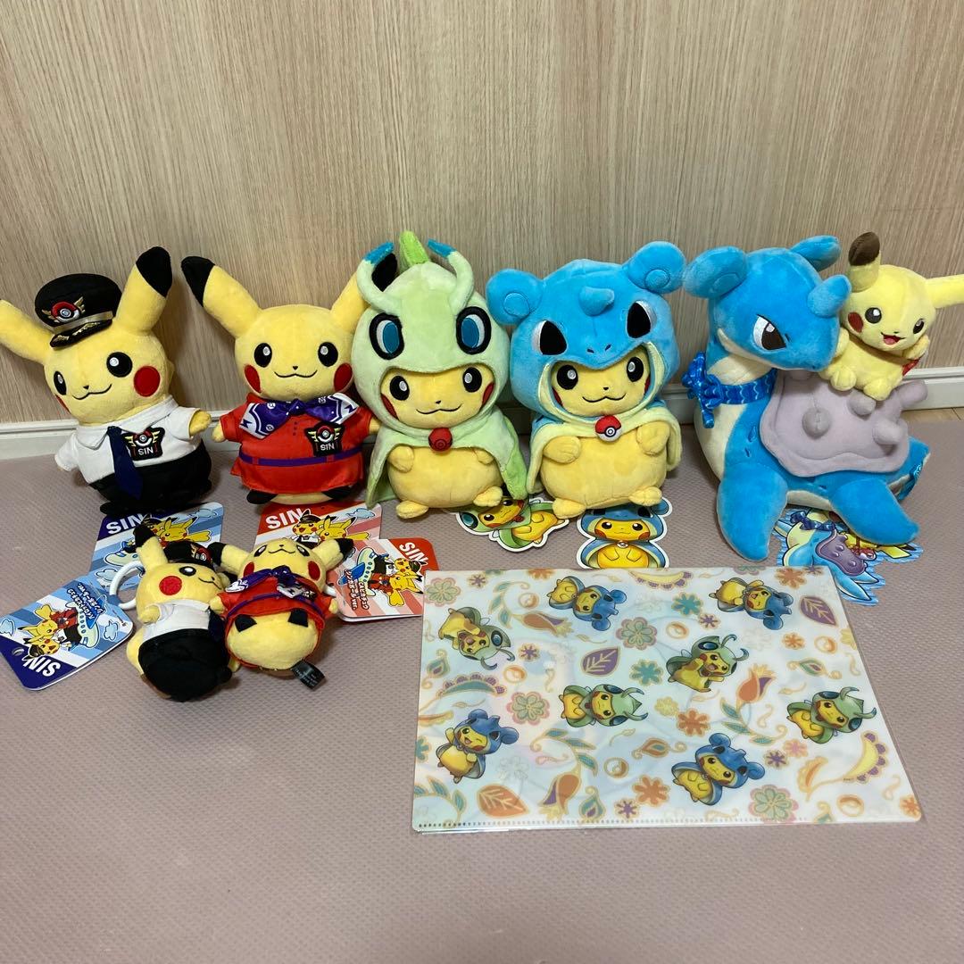 ポケモンセンター　シンガポール限定　海外限定　ポンチョピカチュウ セット