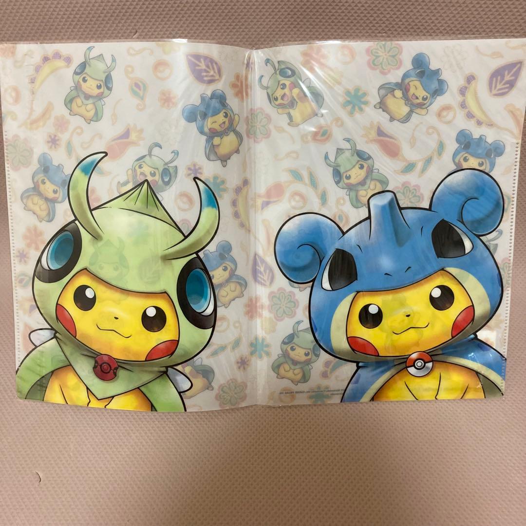 ポケモンセンター　シンガポール限定　海外限定　ポンチョピカチュウ セット