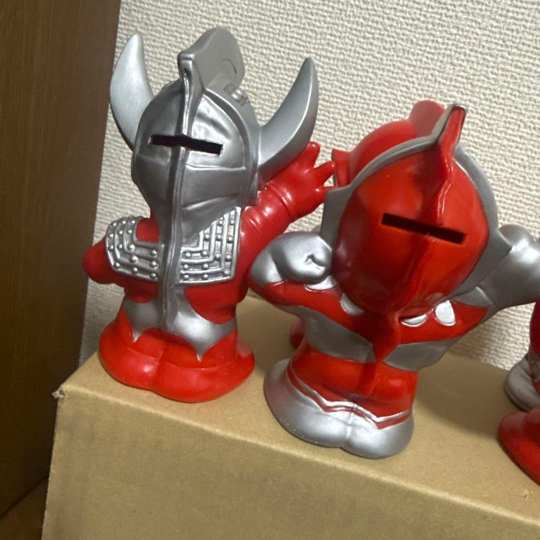 ウルトラマン 貯金箱 9体セット