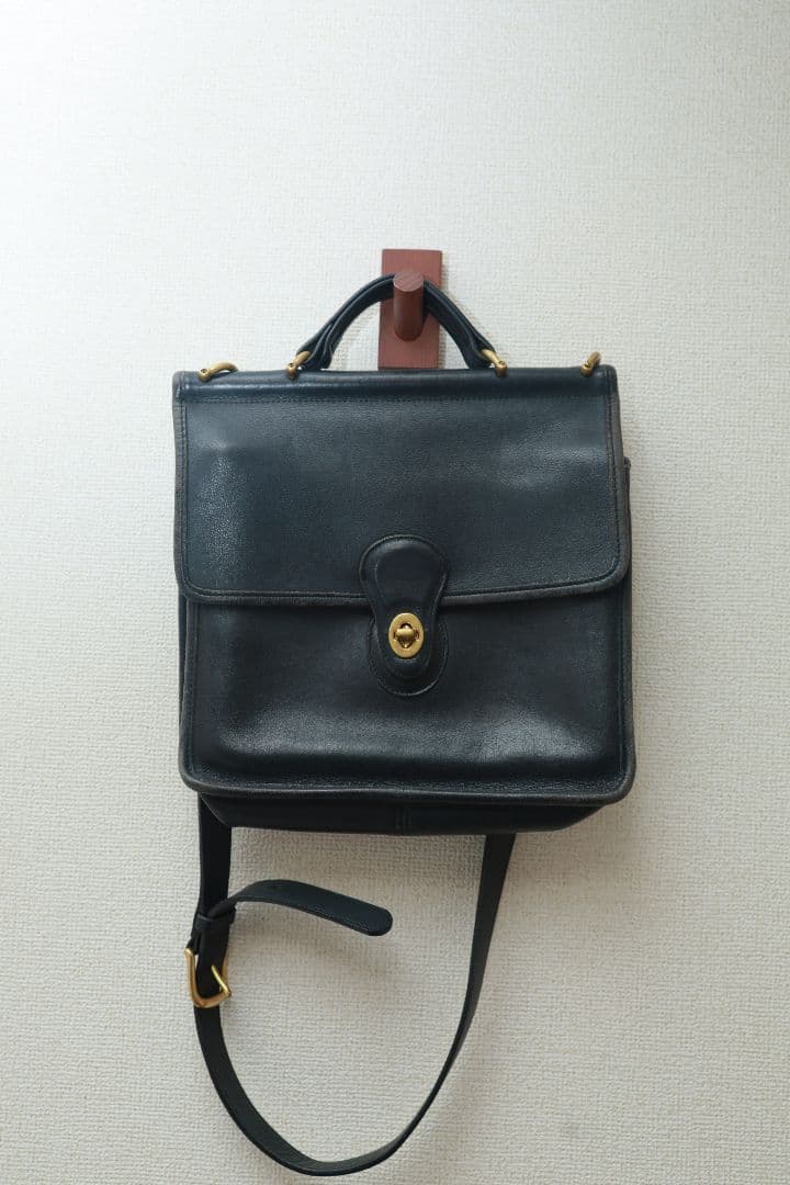 オールドコーチショルダーバッグ　黒　アメリカ製