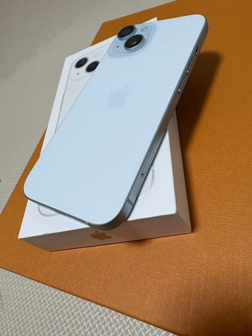 Apple iPhone 15 128 gb ホワイト 本体 箱付き