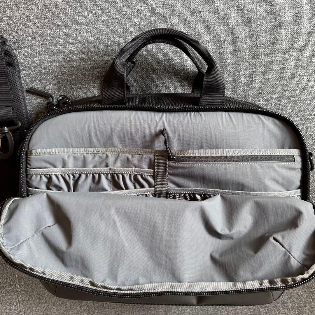 バッグ Aer Tech Brief