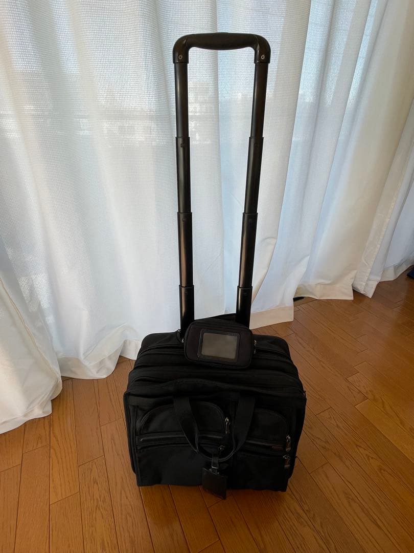 TUMI キャリーケース 2輪 機内持ち込み可能