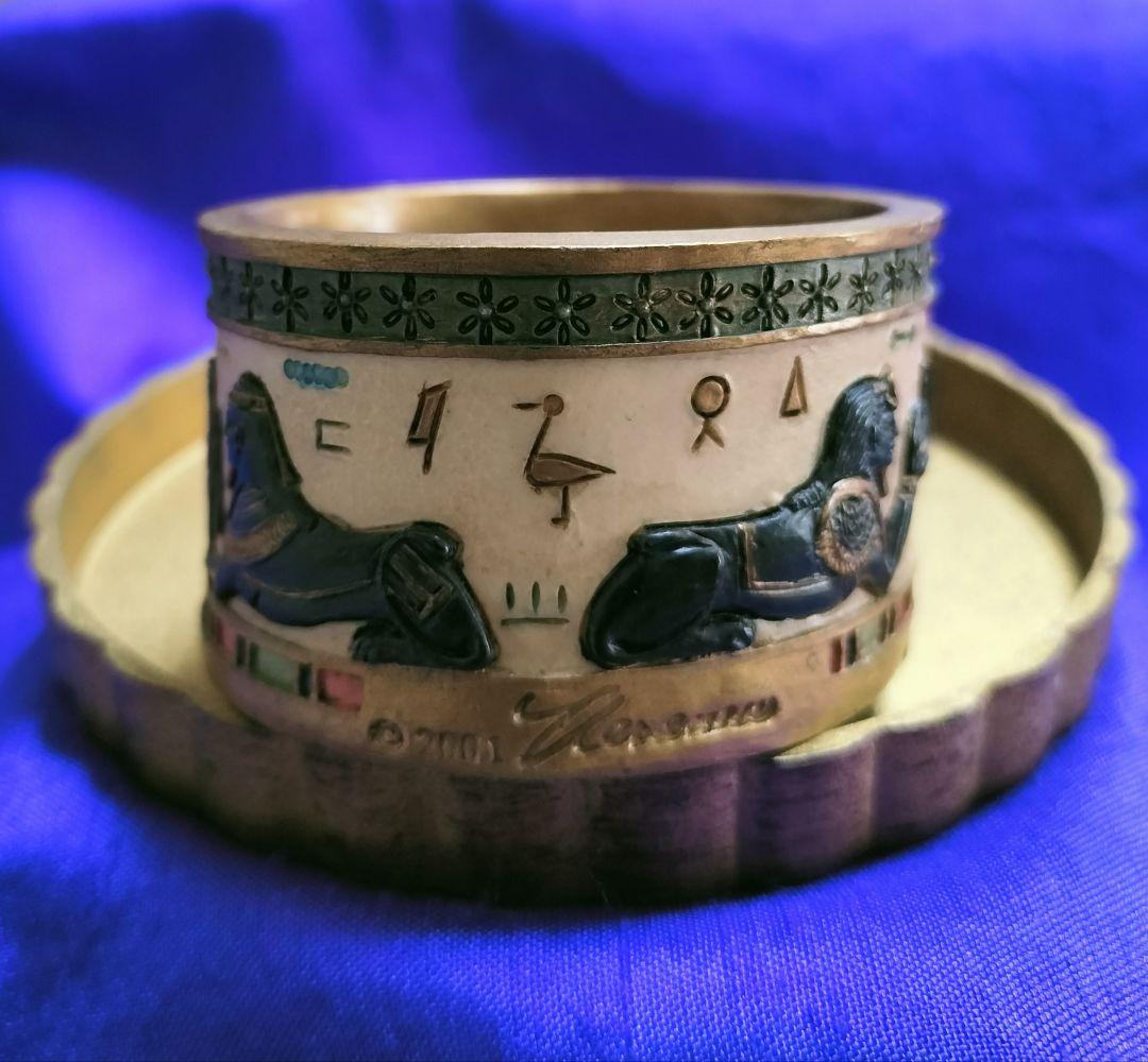 民族工芸品✨古代エジプト調モチーフ 神秘的レリーフ彫刻 装飾品✨貴重品 小物入れ