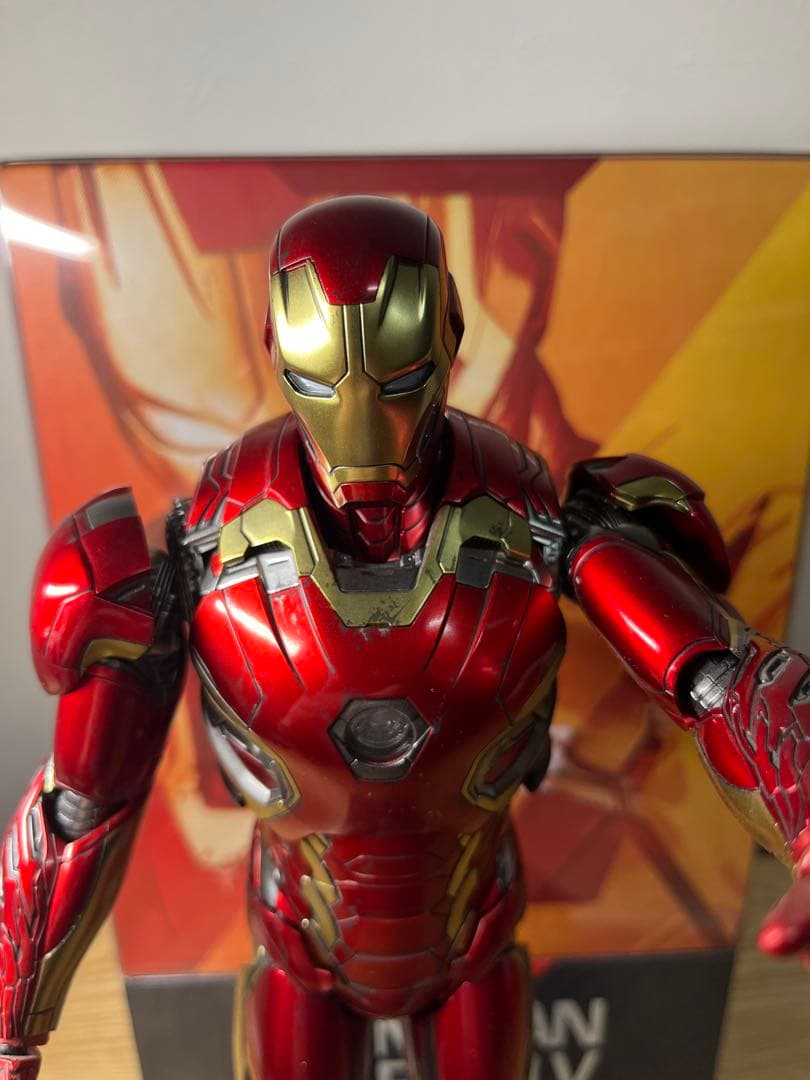 コ*ウ様 ホットトイズ　アイアンマン・マーク４５　ダイキャスト