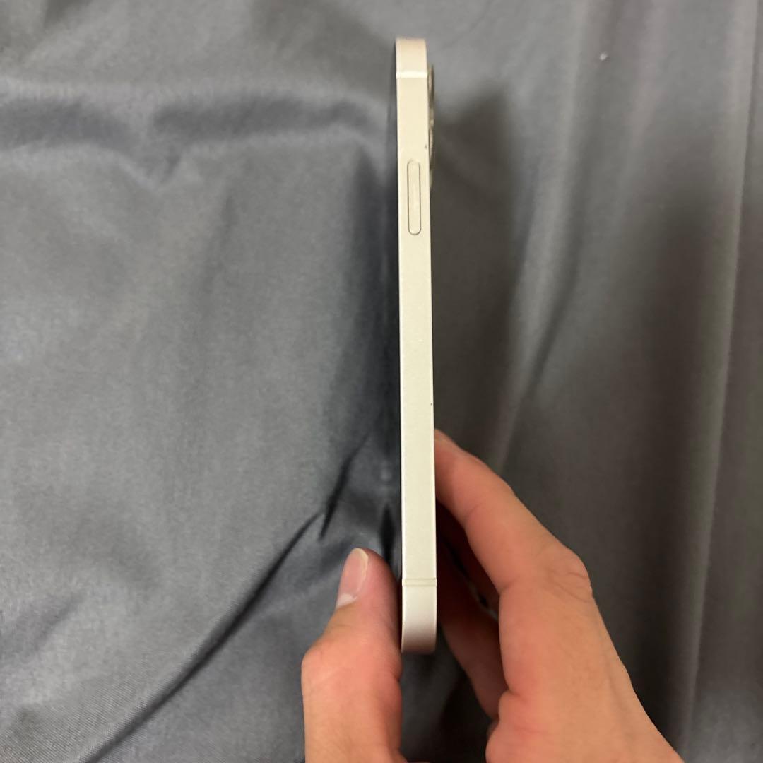 iPhone 12 ホワイト 本体 アイフォン　スマホ　美品　白 64 アップル