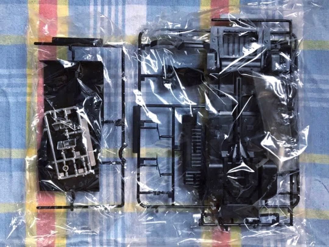 限定品 アオシマ 1/24 マッドマックス2 インターセプター w/メタルパーツ