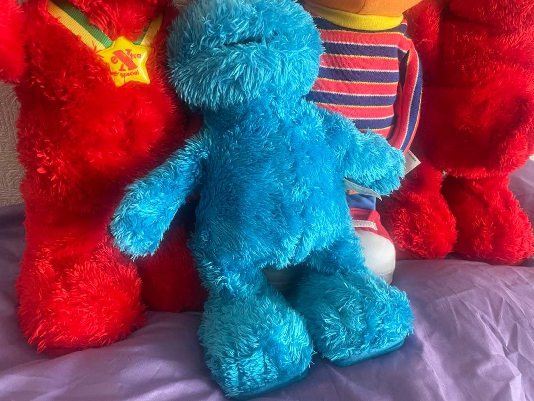 セサミストリートくすぐりエルモクッキーモンスターアーニー男の子動くぬいぐるみ置物