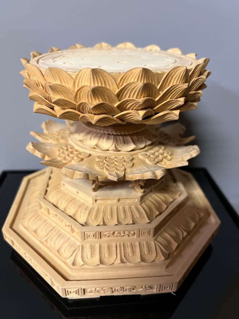 仏像　柘植　木彫　座釈迦　台座付　飛天光背　アクリルケース付き　18