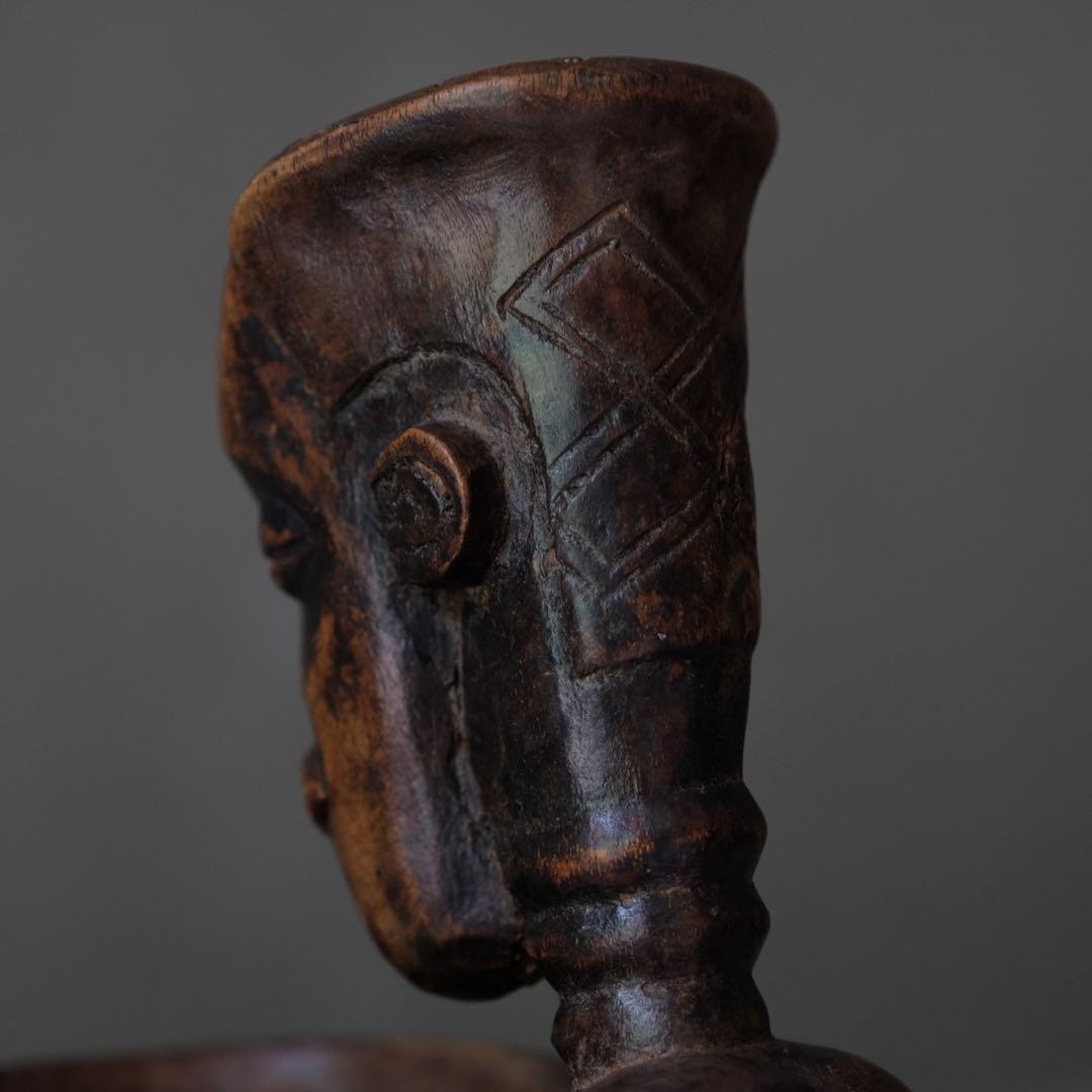 アフリカ 小物入れ付き木彫　オブジェ プリミティブ アート アンティーク